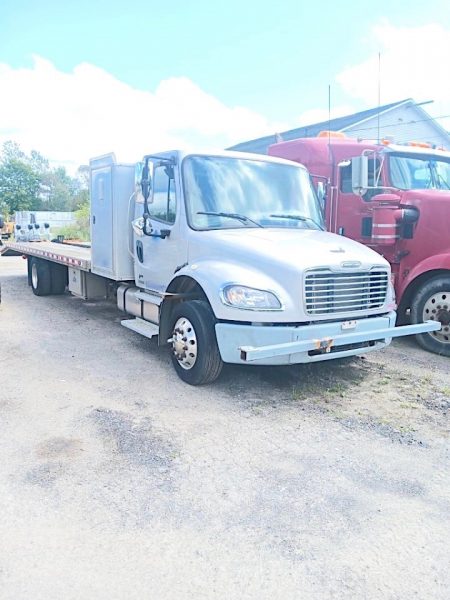 2012 FREIGHTLINER M2