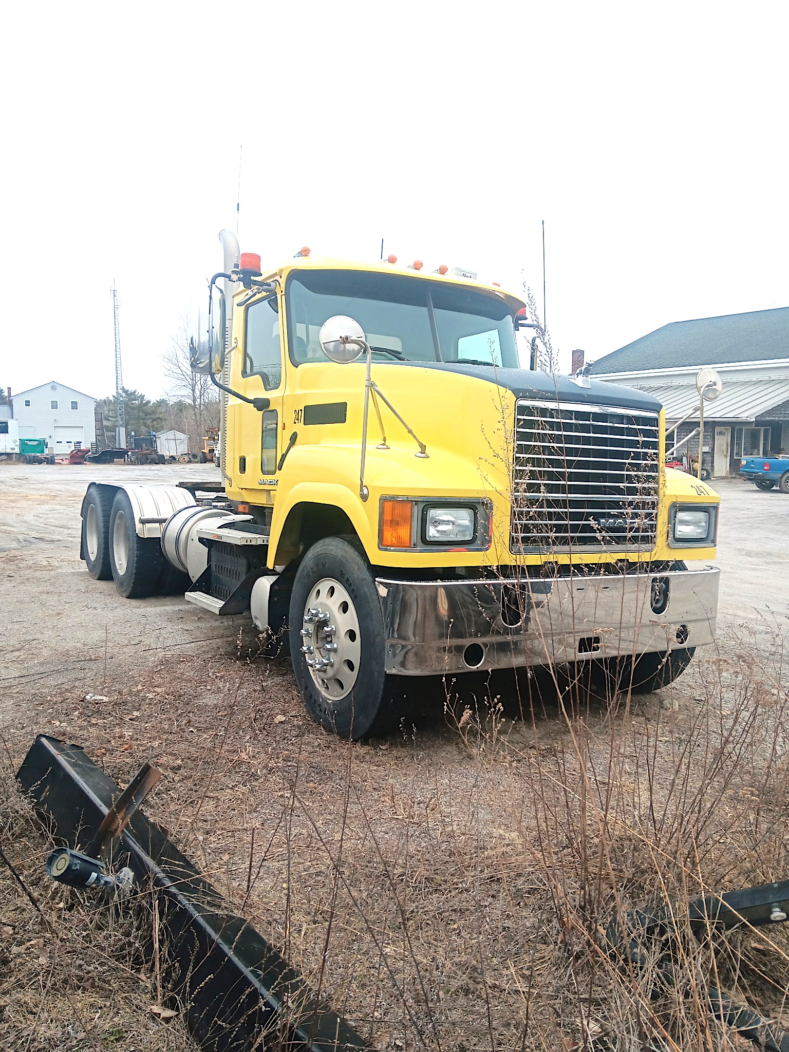 2012 MACK T/A TRACTOR