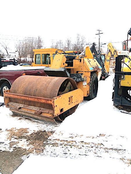 DRESSER D66 VIBRATORY COMPACTOR